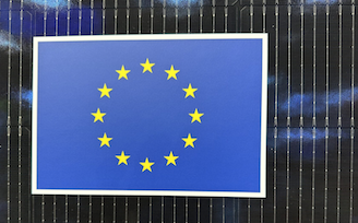 Najnowsze blogi firmy Polityka UE może zmniejszyć różnicę w kosztach między chińskimi i europejskimi modułami fotowoltaicznymi.