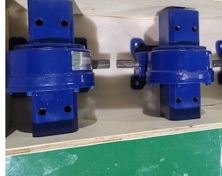 Silnik bezszczotkowy Mini Worm Slew Drive Luz w skrzyni biegów 1 cal