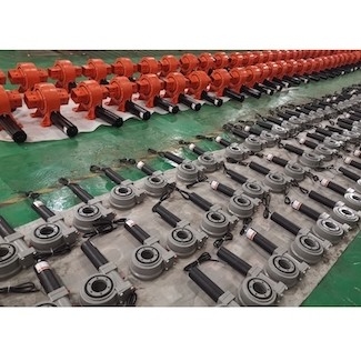 Oblique Tracking System Worm Slew Drive 800 Nm SE5 z 12V motoreduktorem